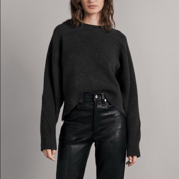 rag & bone Sweaters - Rag & Bone New York beautiful wool blended sweater. Classy and chic